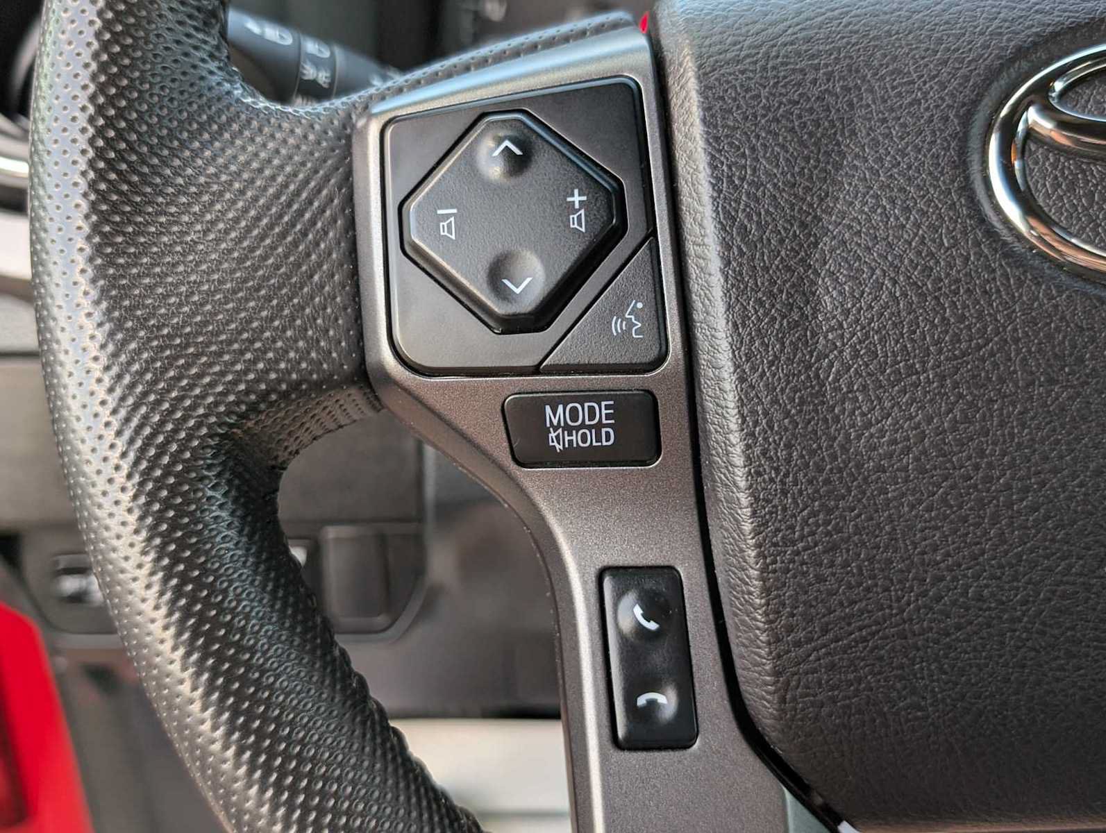 Used 2021 Toyota Tacoma TRD Sport w/ Technology Package AWD/4WD image 32