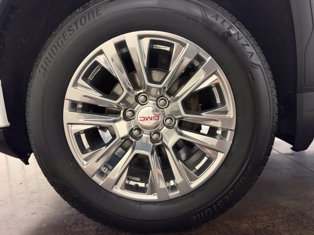 Used 2023 GMC Sierra 1500 Denali w/ Technology Package AWD/4WD image 12