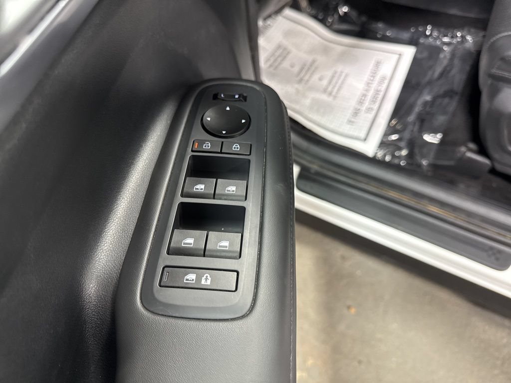 Used 2026 Hyundai Santa Fe SEL FWD image 18