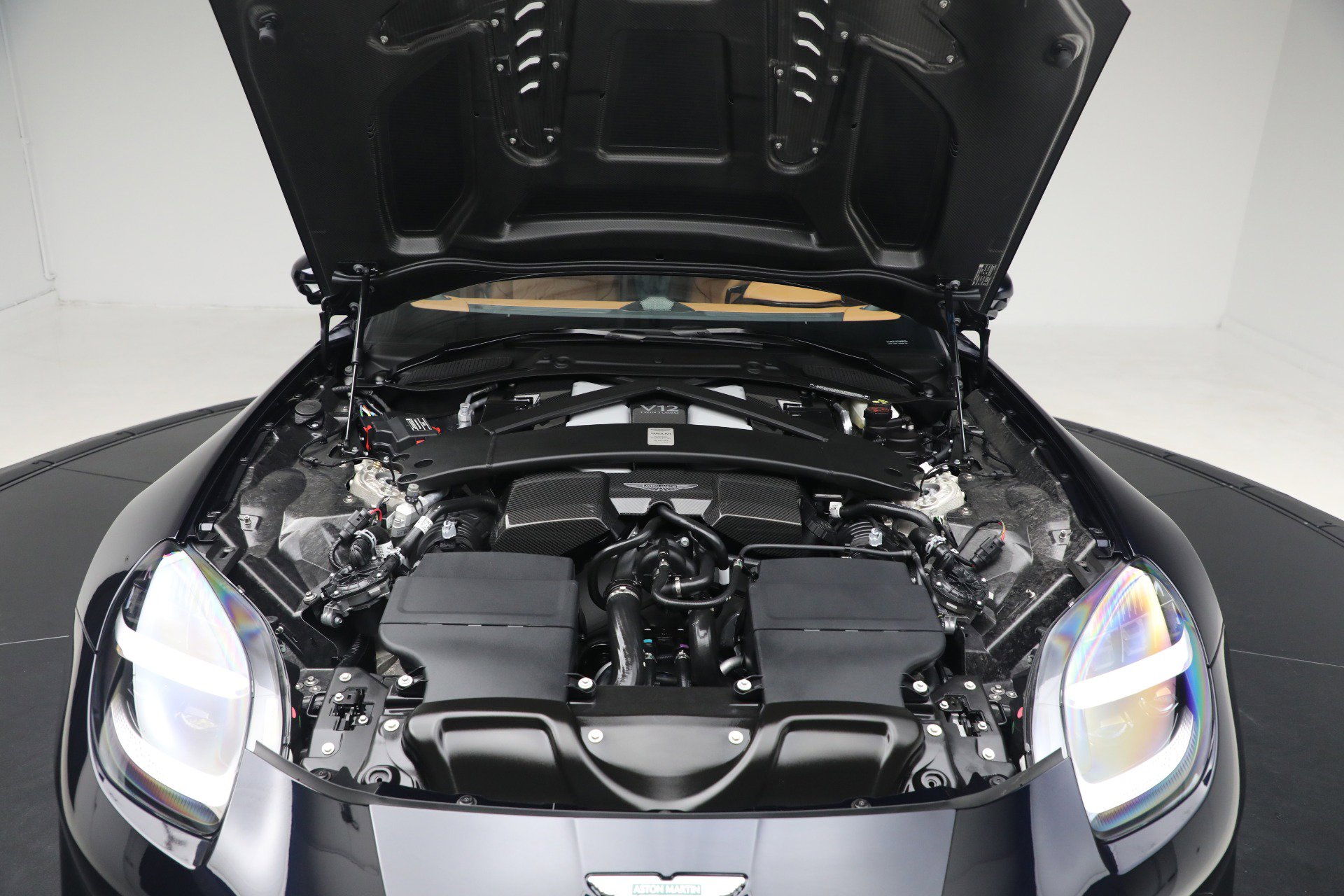 New 2026 Aston Martin Vanquish image 43