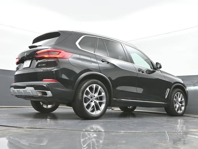 Used 2023 BMW X5 xDrive40i AWD/4WD image 46