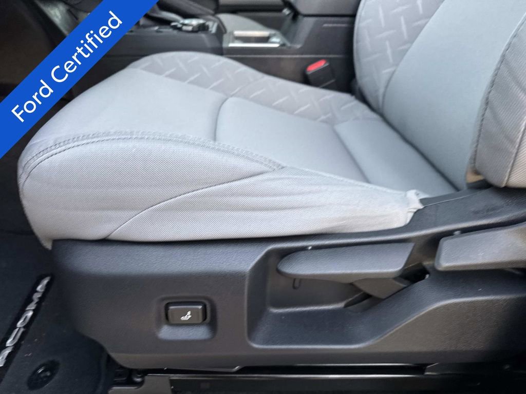 Used 2025 Toyota Tacoma SR5 image 18