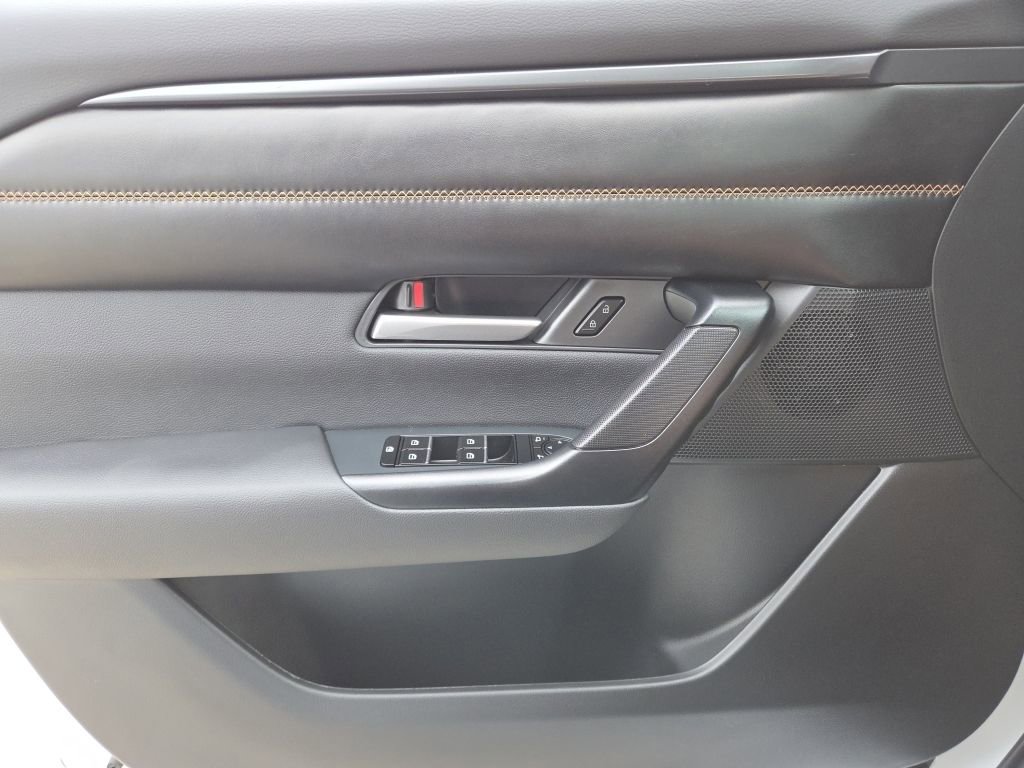 New 2026 MAZDA CX-50 AWD 2.5 Hybrid w/ Weather Package image 16