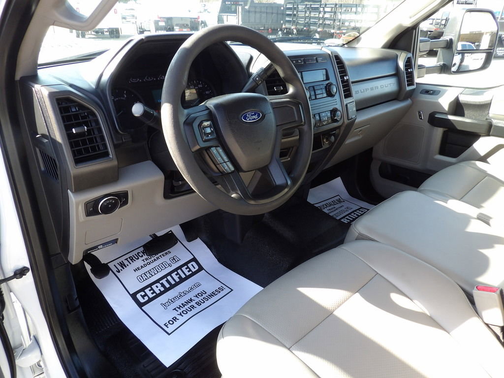 Used 2018 Ford F350 XL w/ Power Equipment Group image 16