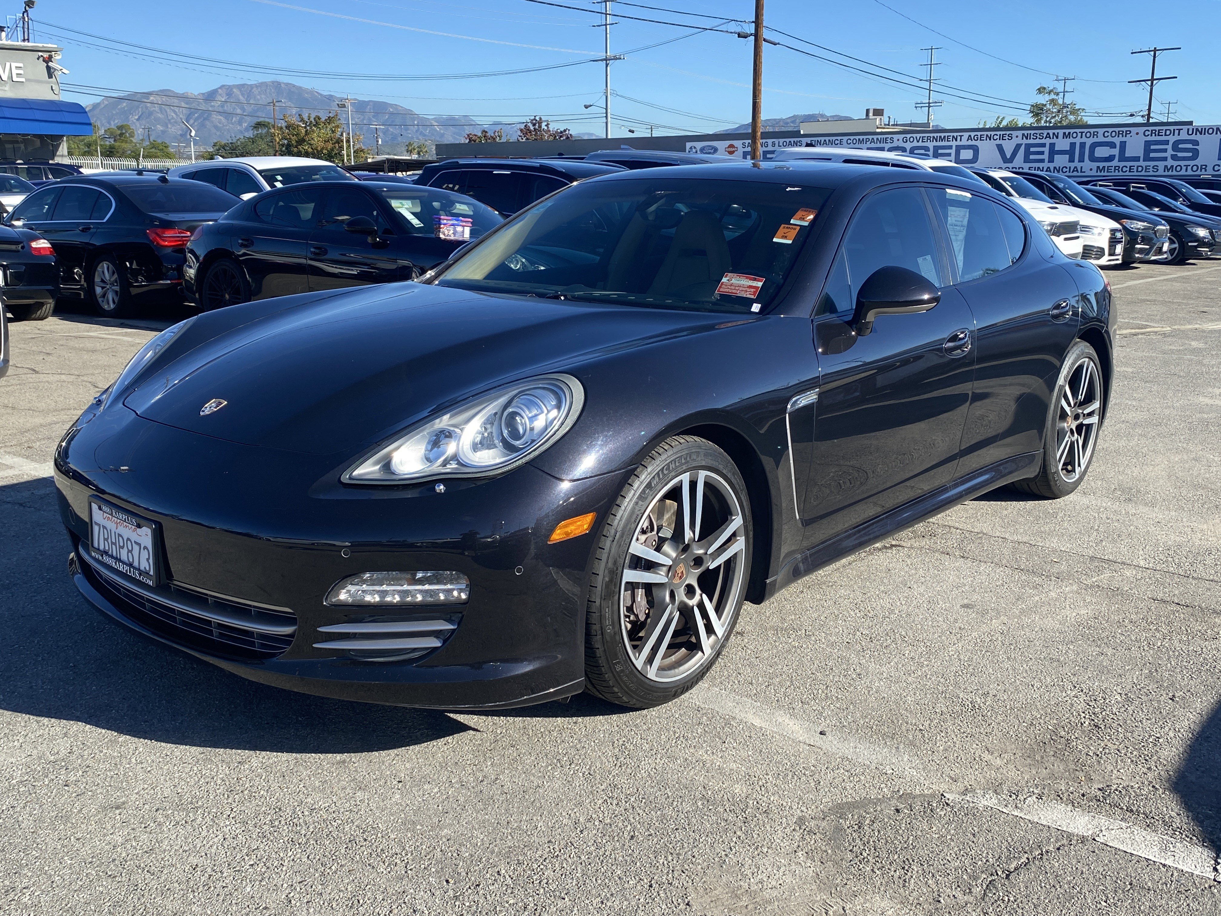 Used 2013 Porsche Panamera Platinum Edition image 2