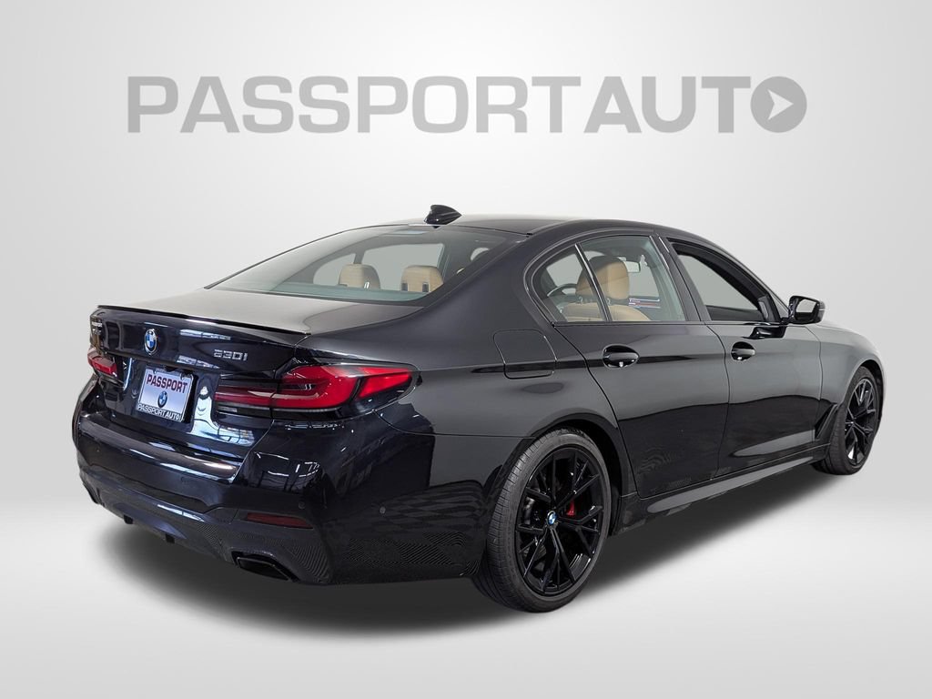 Certified 2023 BMW 530i xDrive w/ M Sport Package AWD/4WD image 7