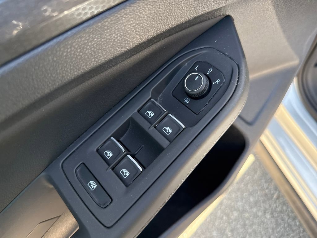 Used 2023 Volkswagen GTI SE image 18