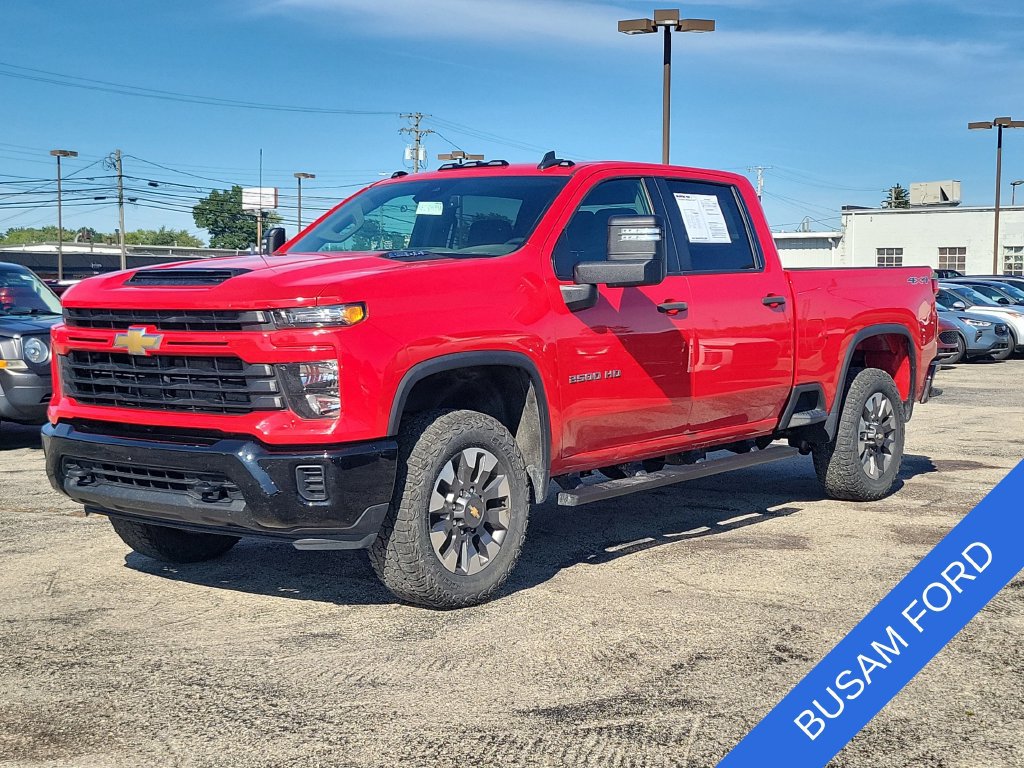 Used 2024 Chevrolet Silverado 2500 Custom w/ Custom Value Package AWD/4WD image 2