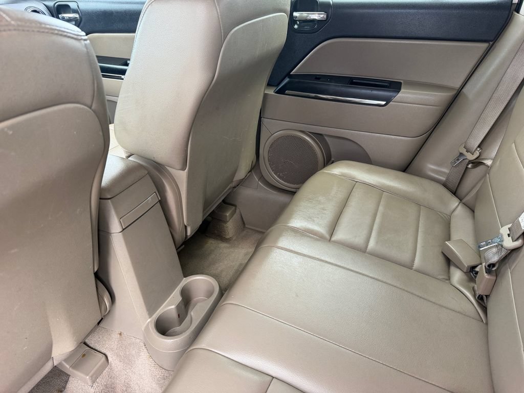 Used 2014 Jeep Patriot Limited w/ Sun/Sound Group AWD/4WD image 17