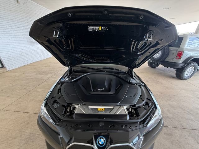Used 2023 BMW i4 eDrive35 image 20