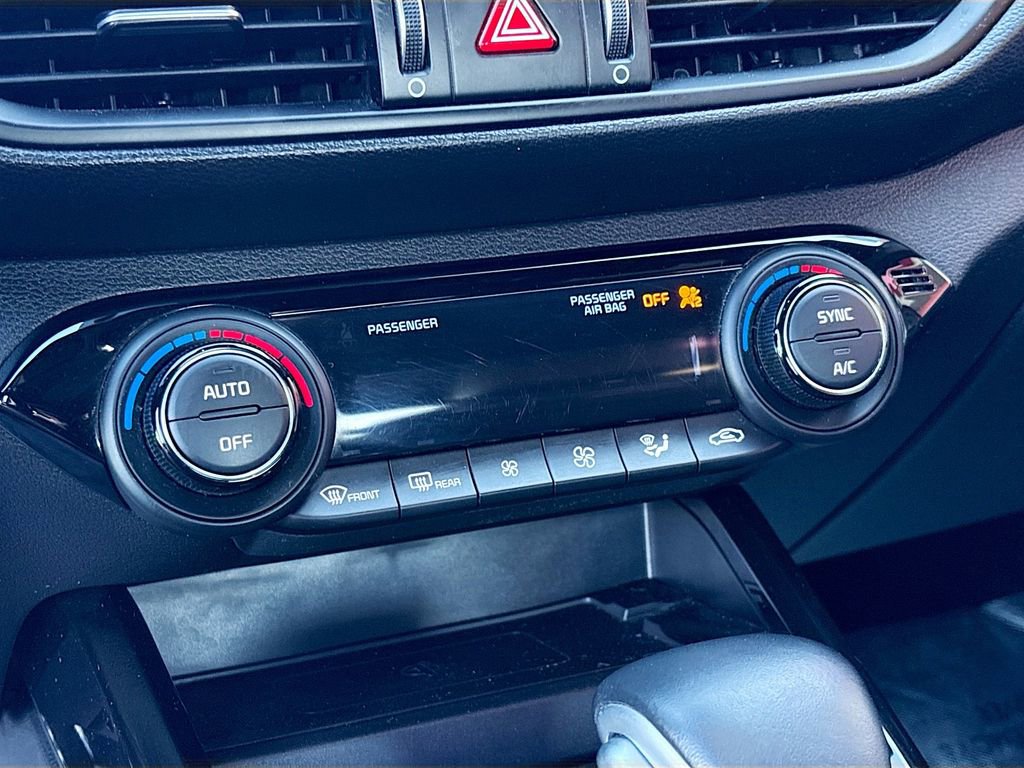 Used 2023 Kia Forte GT-Line w/ GT-Line Premium Package image 16