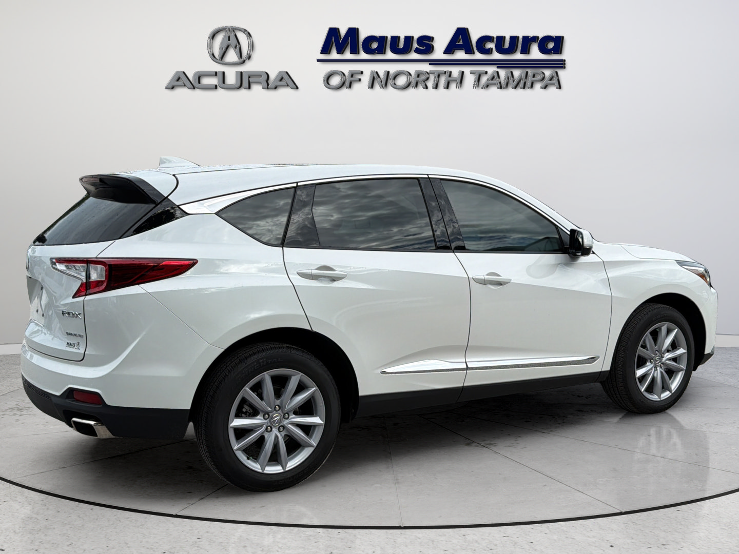 Used 2024 Acura RDX SH-AWD image 12