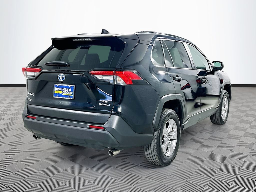 Used 2024 Toyota RAV4 LE AWD/4WD image 7