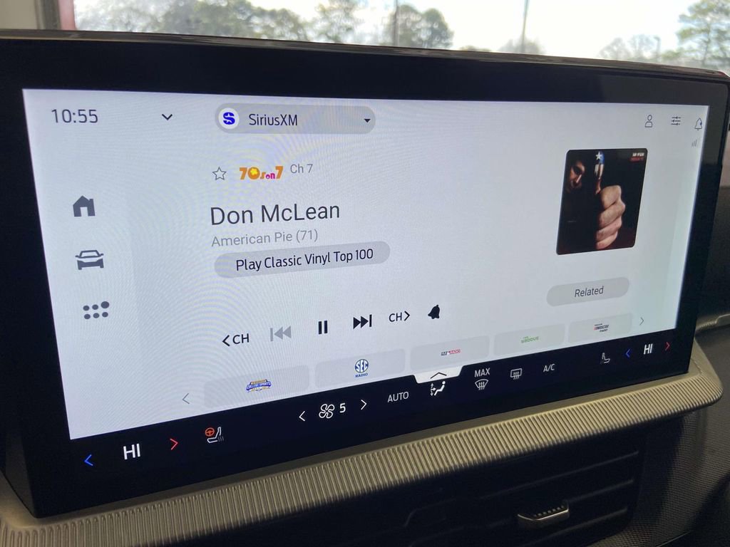 Used 2025 Ford Explorer ST-Line image 25