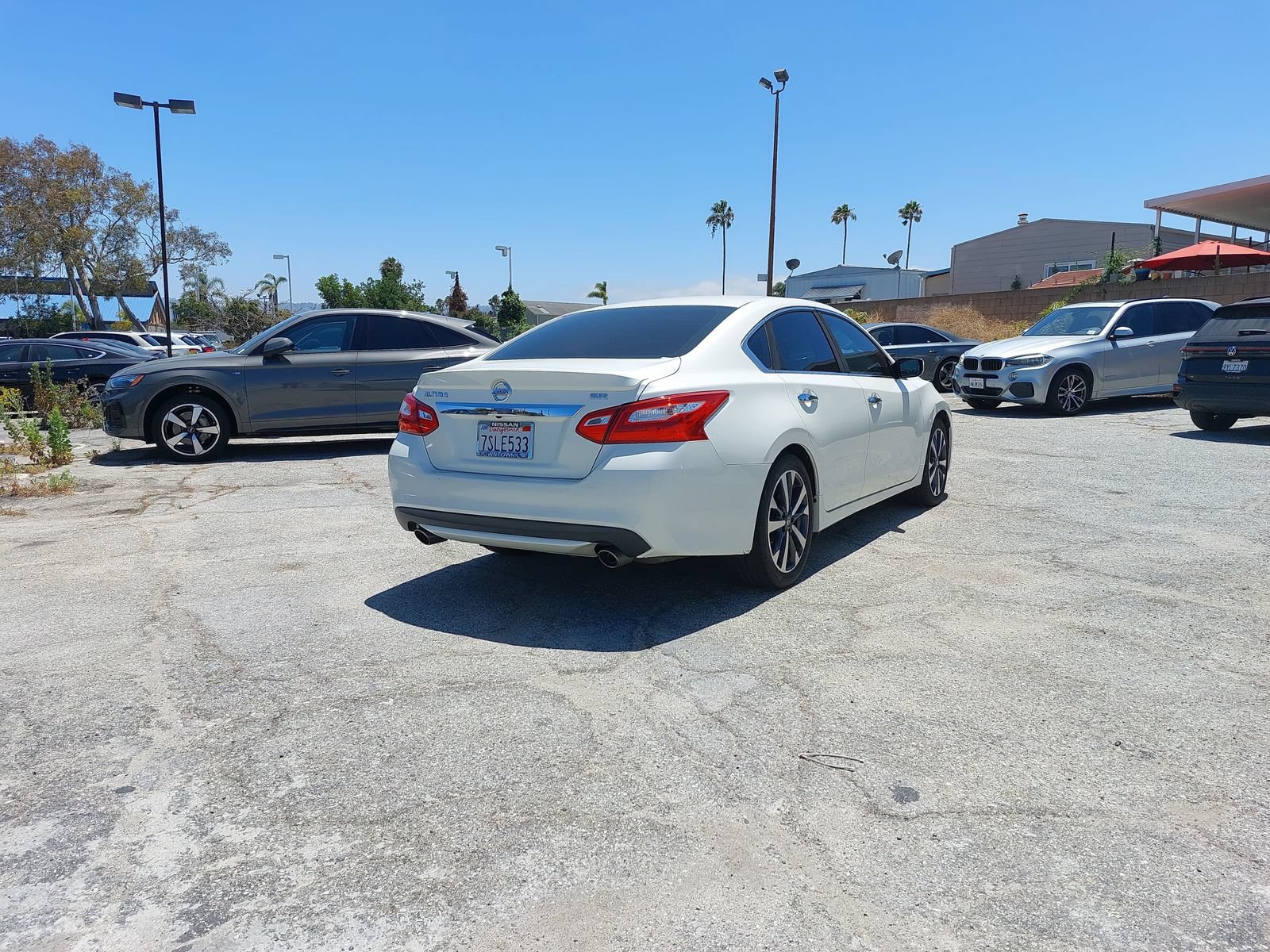 Used 2016 Nissan Altima 2.5 SR FWD image 3