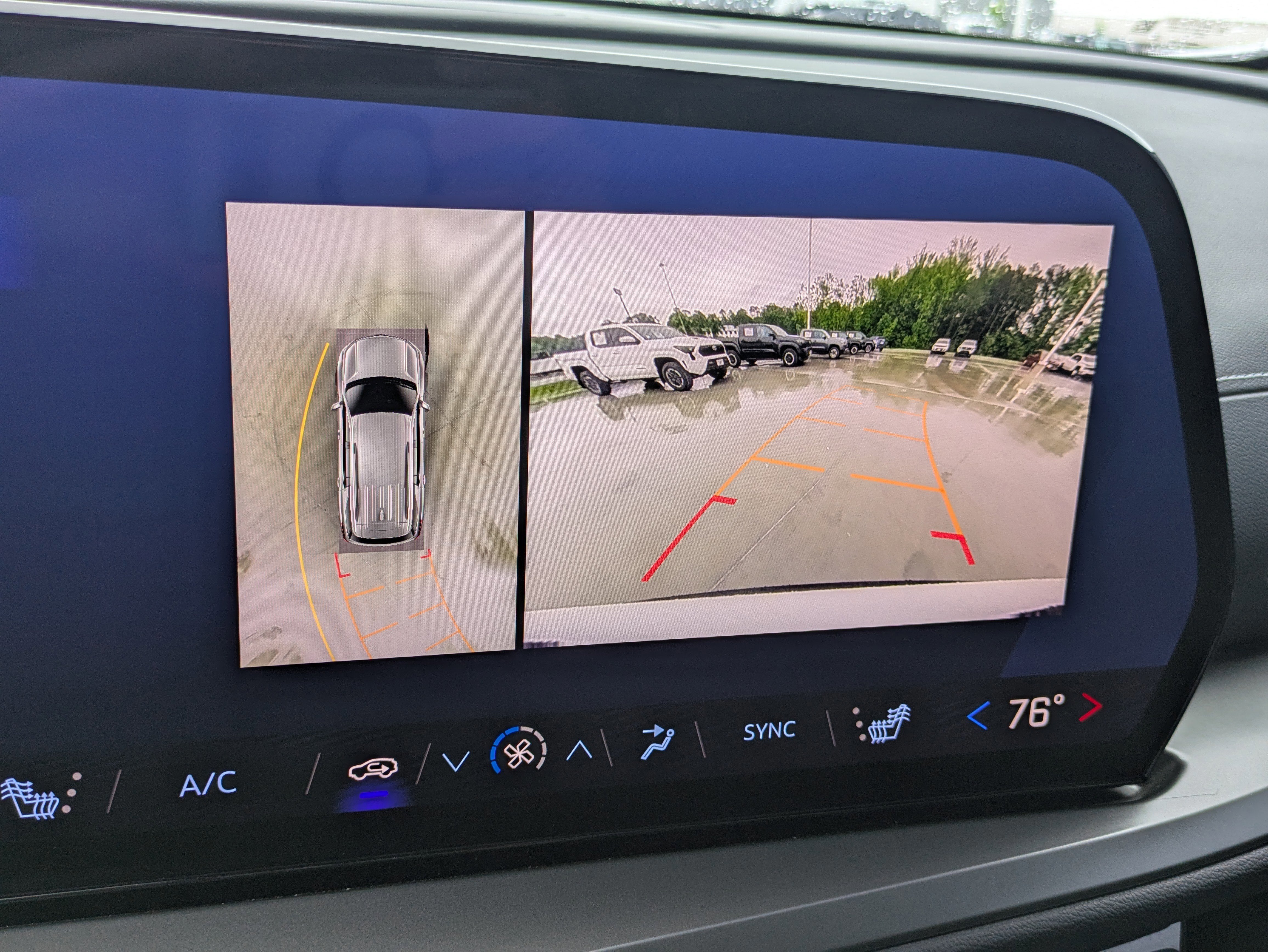 Used 2024 Chevrolet Traverse LS FWD image 22