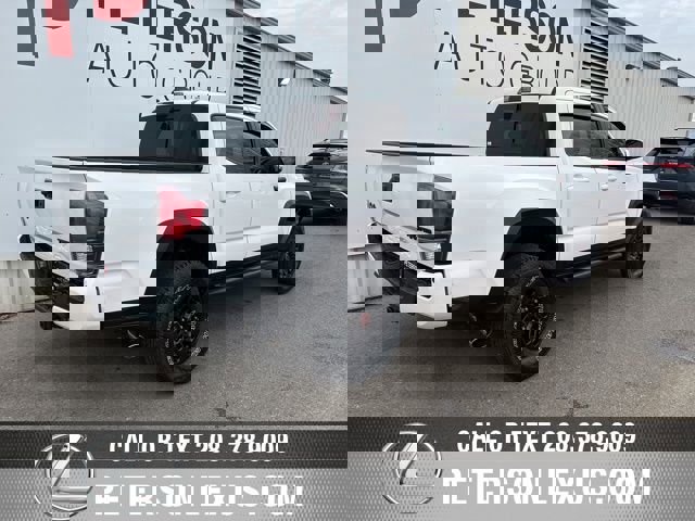 Used 2017 Toyota Tacoma TRD Pro AWD/4WD image 3