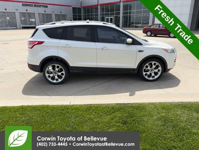 Used 2013 Ford Escape Titanium w/ Parking Technology Pkg AWD/4WD image 2