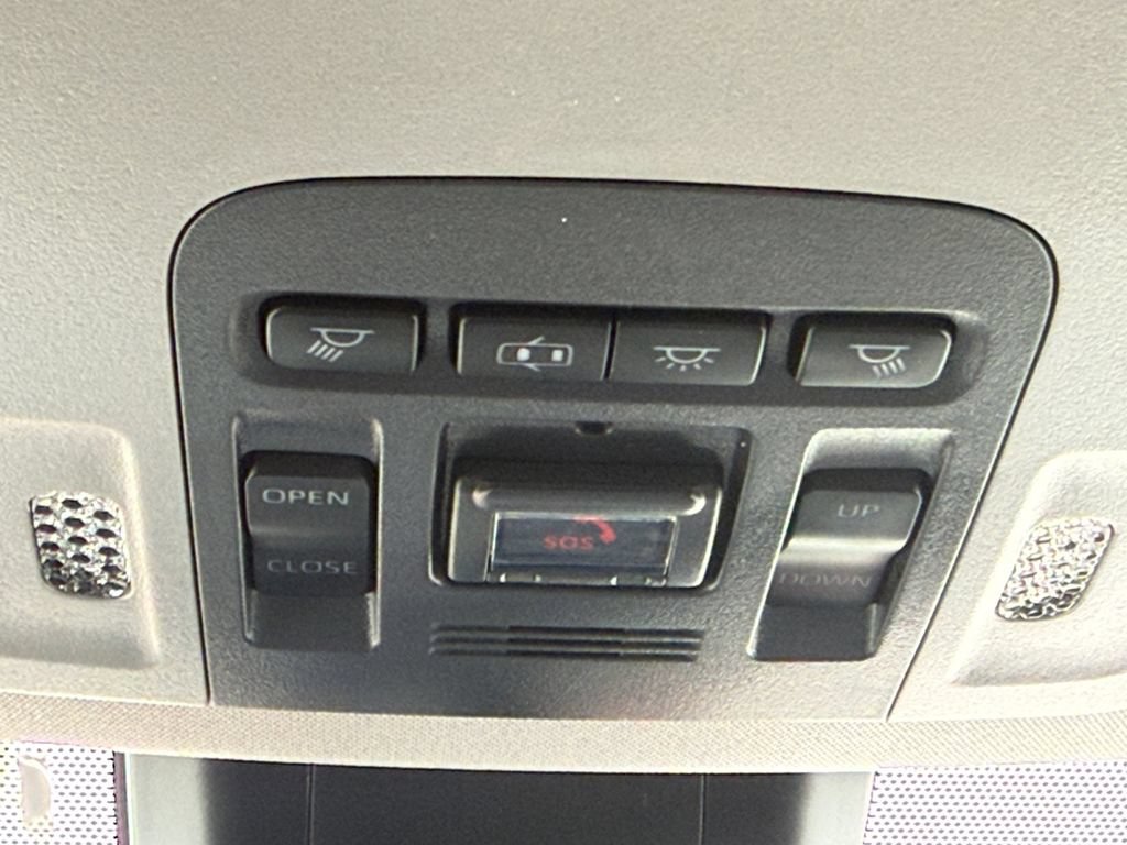 Used 2020 Toyota Camry SE w/ Audio Package AWD/4WD image 17