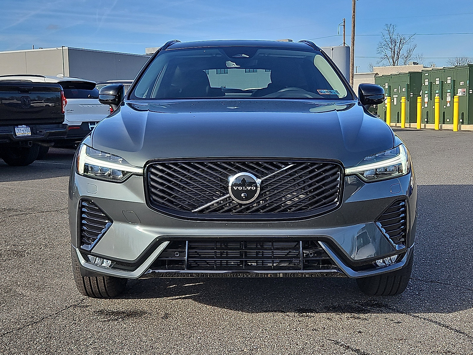 New 2026 Volvo XC60 B5 Plus w/ Protection Package Premier AWD/4WD image 2