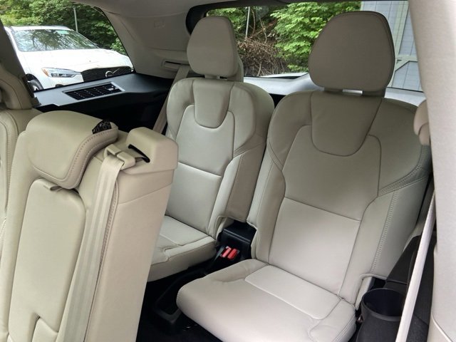 New 2026 Volvo XC90 B6 Ultra image 16