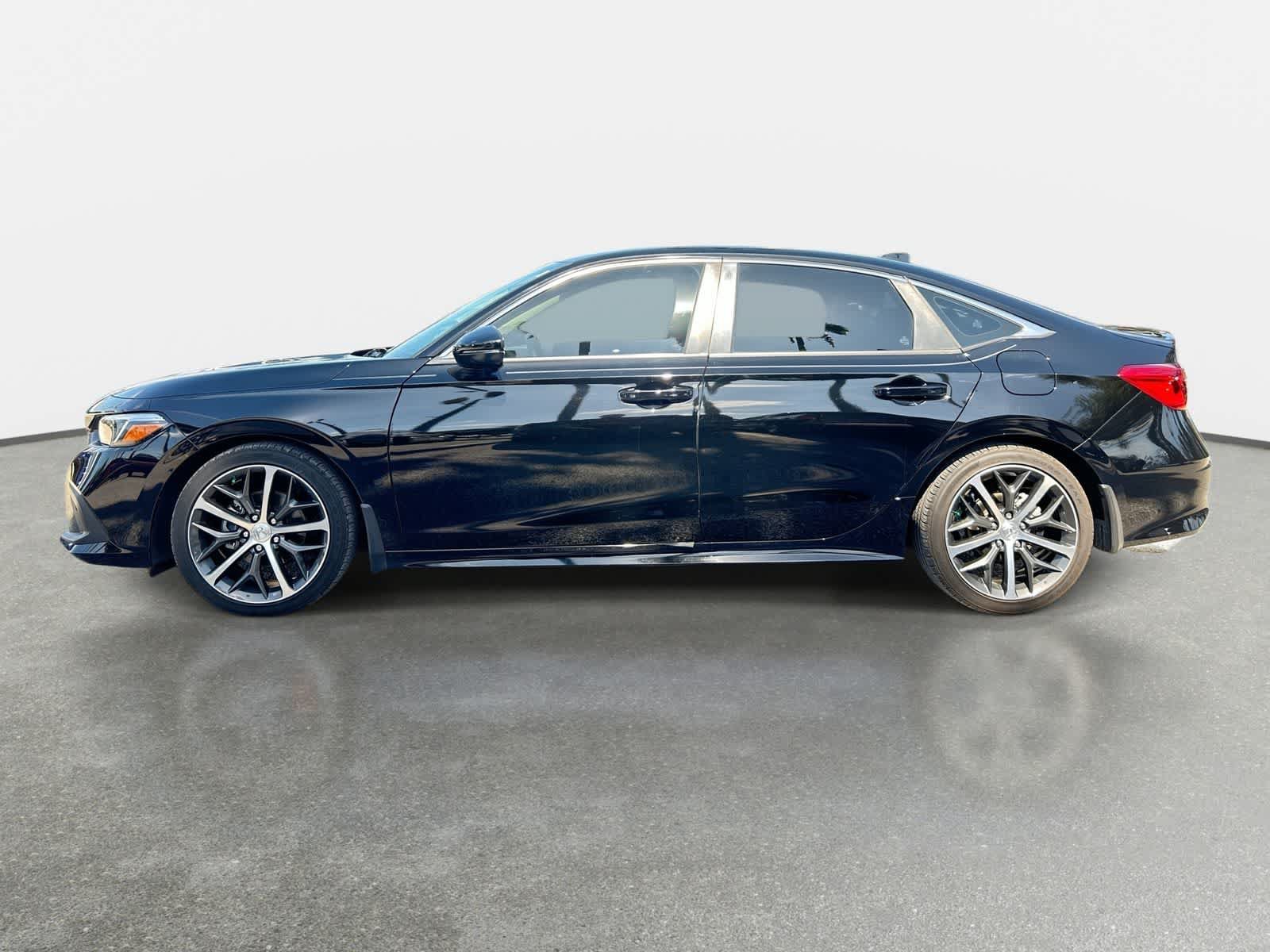 Used 2024 Honda Civic Touring image 4