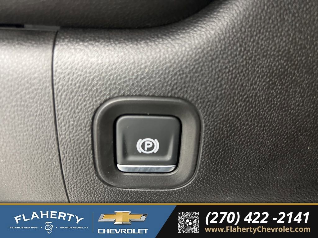 Used 2024 Chevrolet Silverado 2500 Custom w/ Custom Value Package image 25