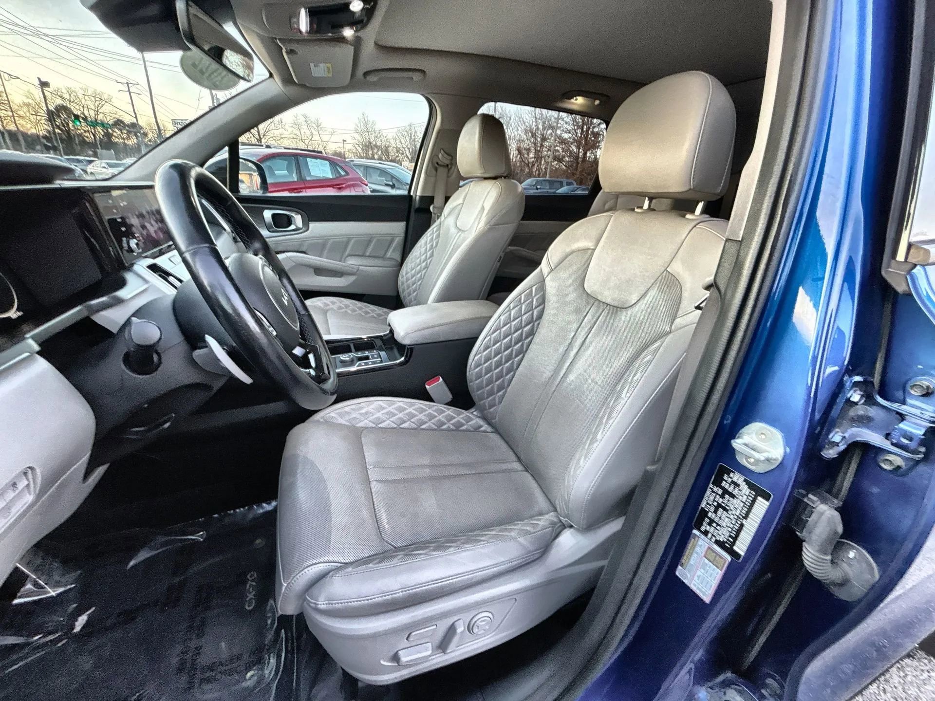 Used 2022 Kia Sorento SX image 13