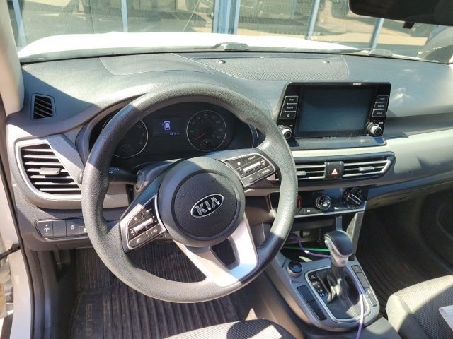 Used 2021 Kia Seltos LX image 13