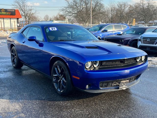 Used 2021 Dodge Challenger SXT w/ Blacktop Package image 3