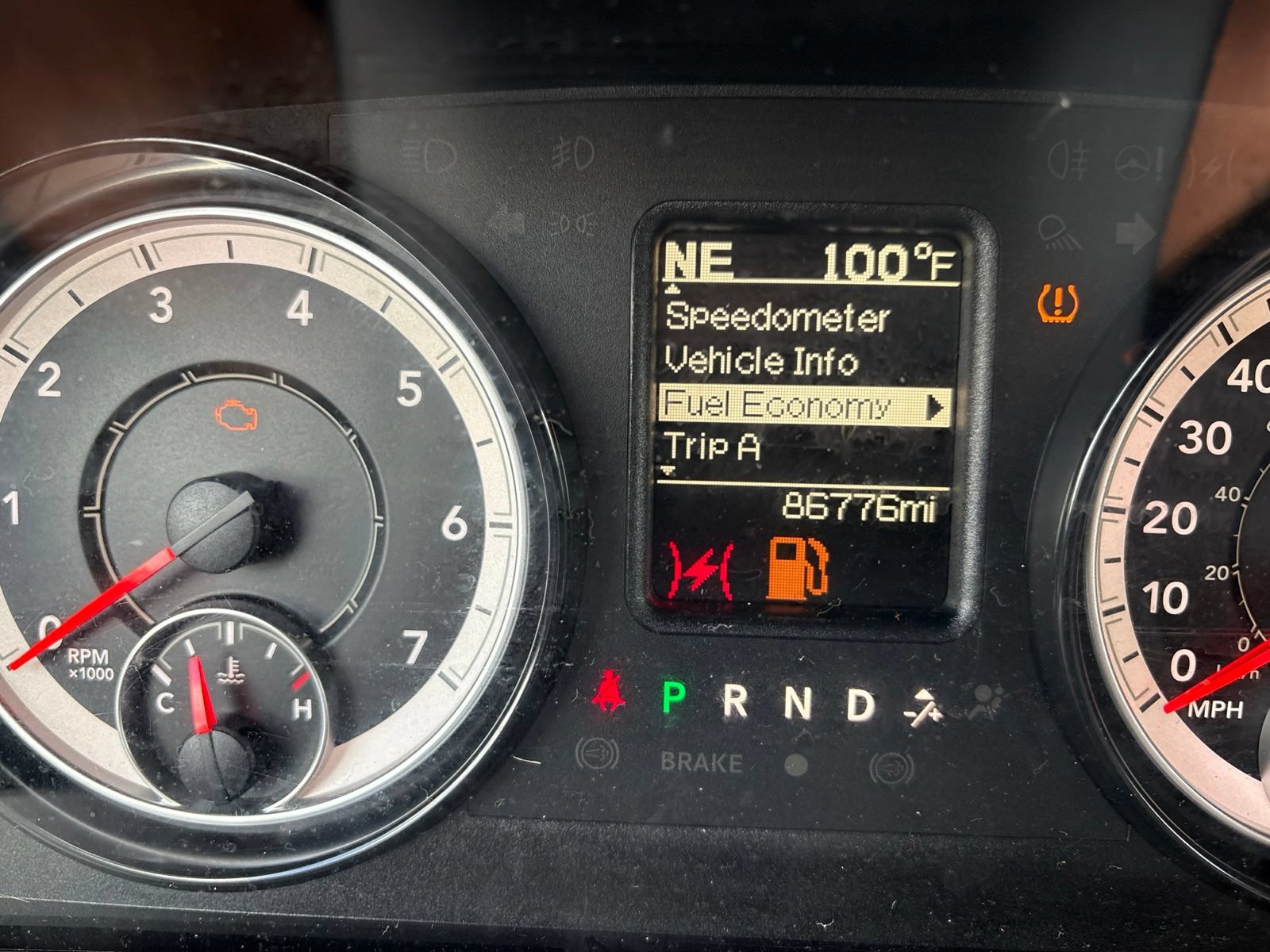 Used 2021 RAM 1500 Classic SLT AWD/4WD image 14