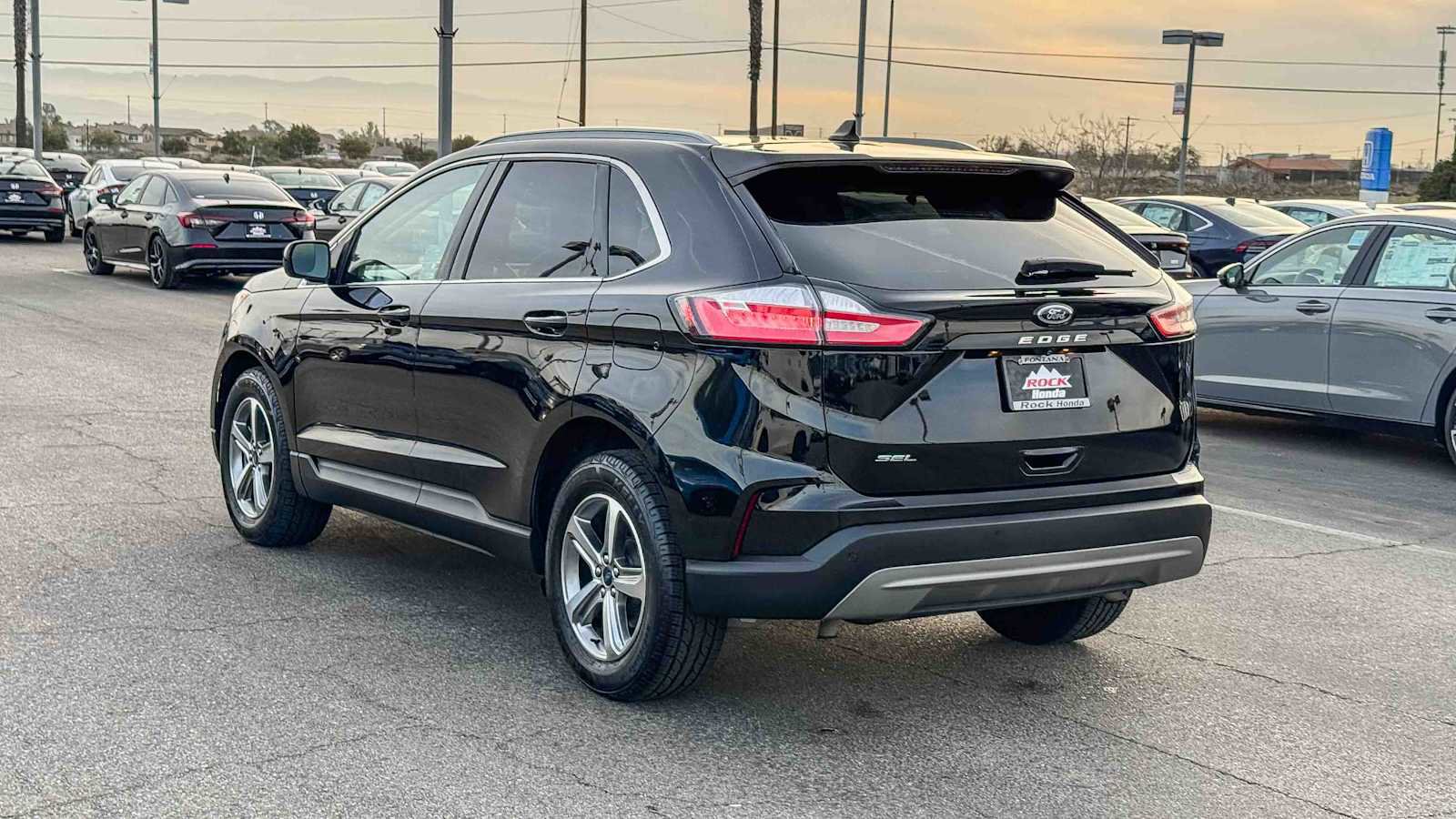Used 2021 Ford Edge SEL w/ Convenience Package image 7
