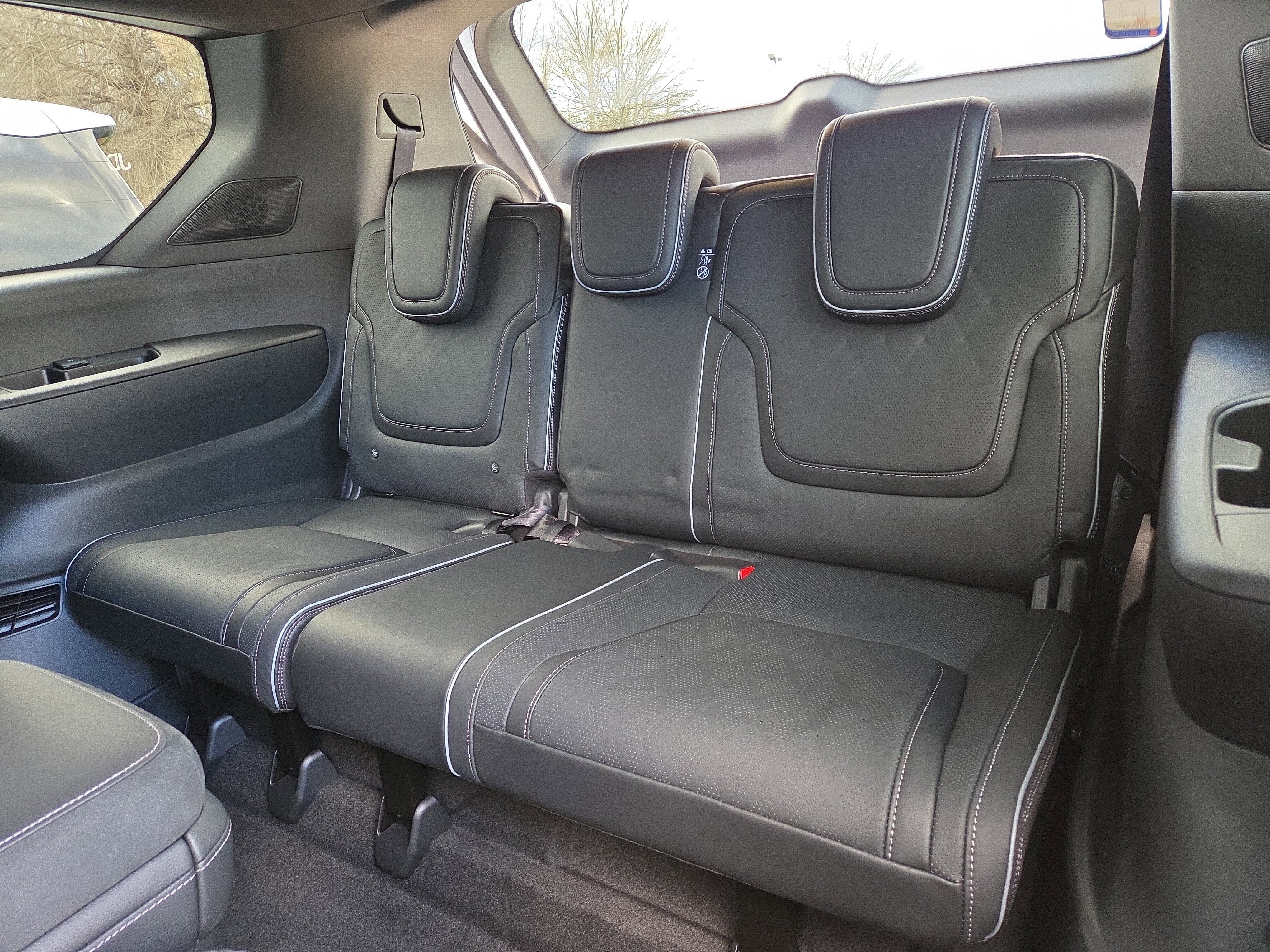 New 2026 INFINITI QX80 Autograph w/ Premium Cargo Package image 13