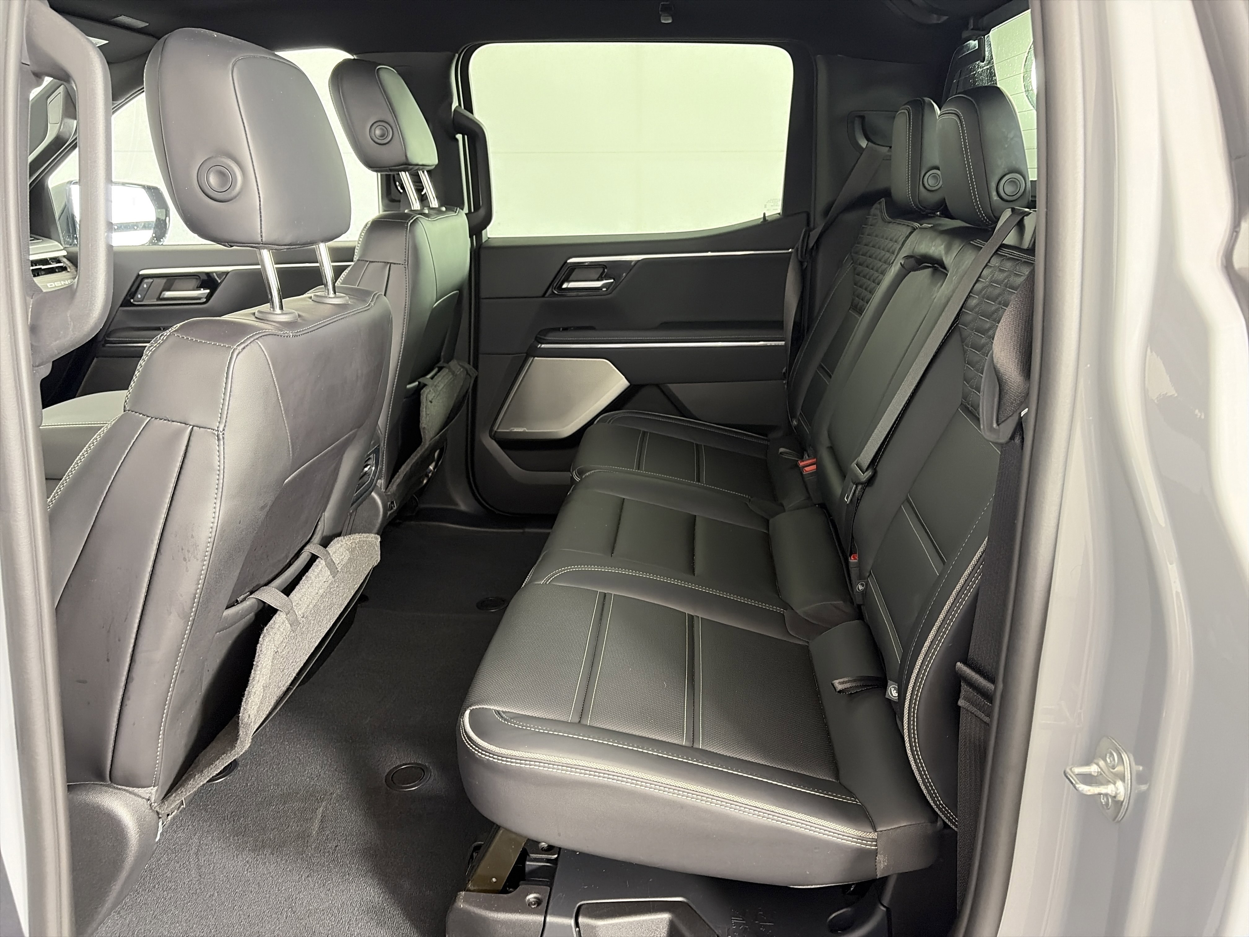 Certified 2024 GMC Sierra EV Denali image 7