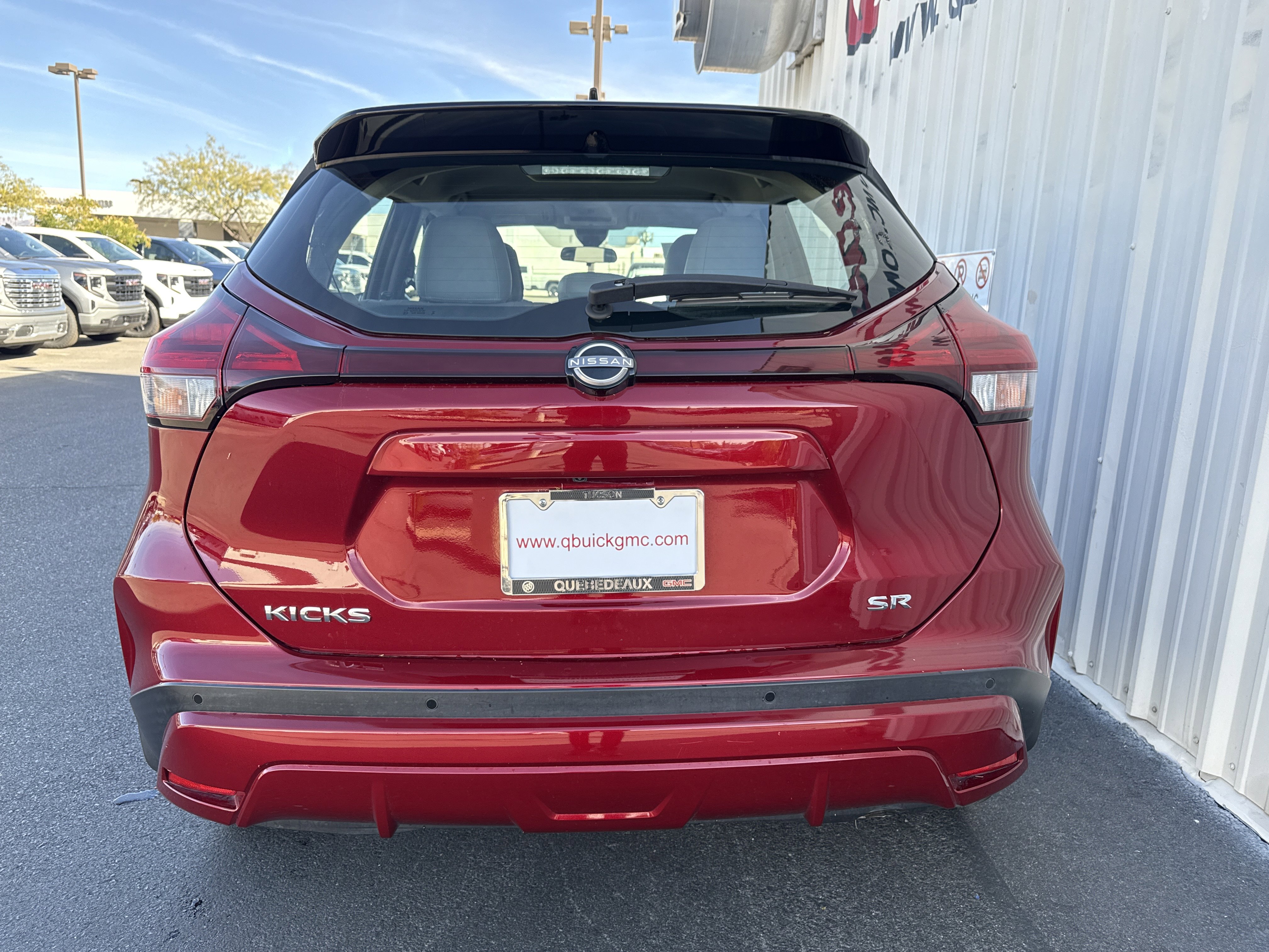 Used 2023 Nissan Kicks SR w/ SR Premium Package image 8