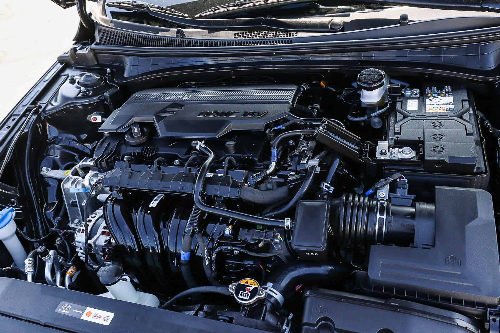 Used 2025 Hyundai Elantra SE w/ Cargo Package image 31