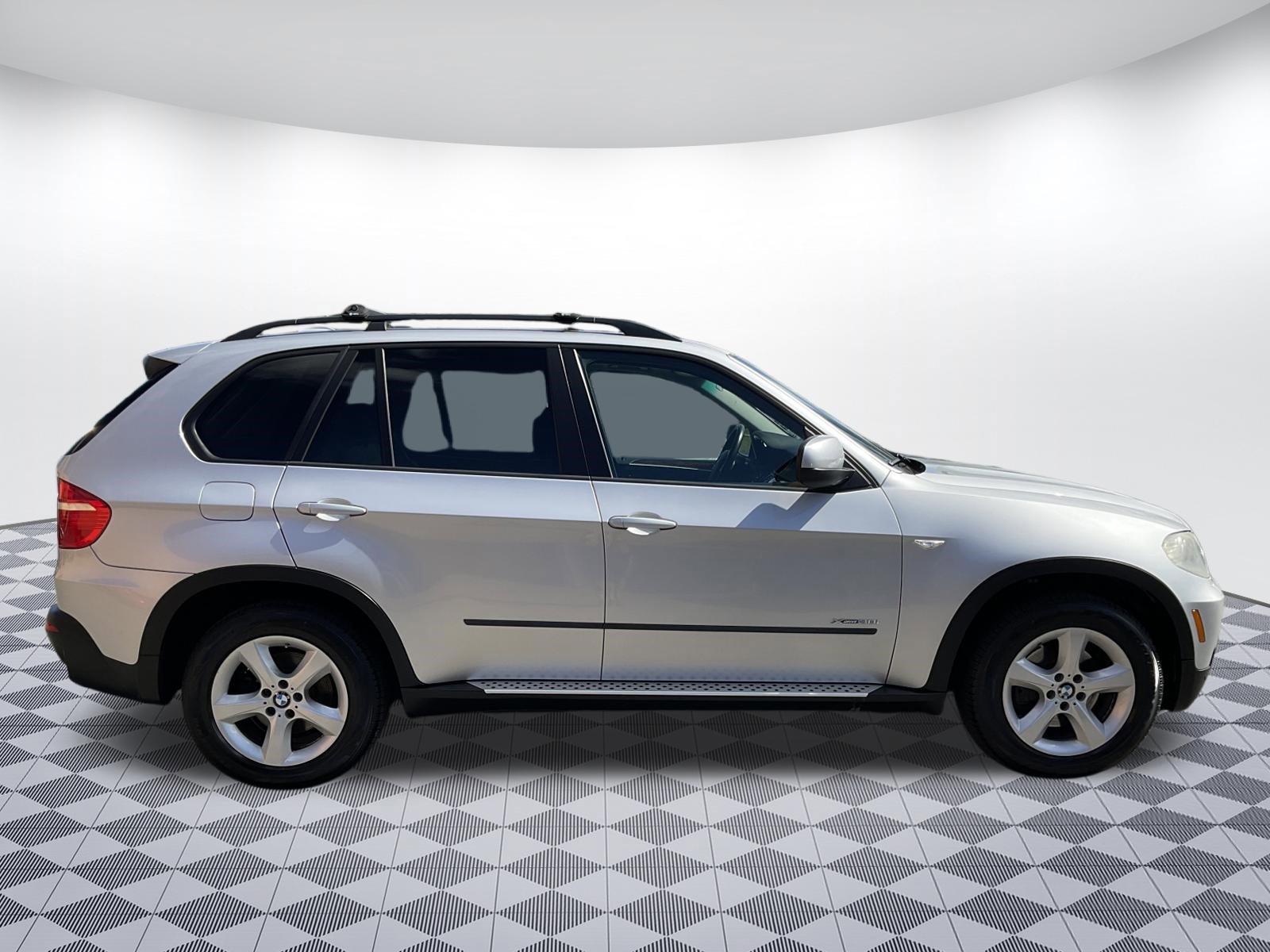 Used 2009 BMW X5 xDrive30i image 2