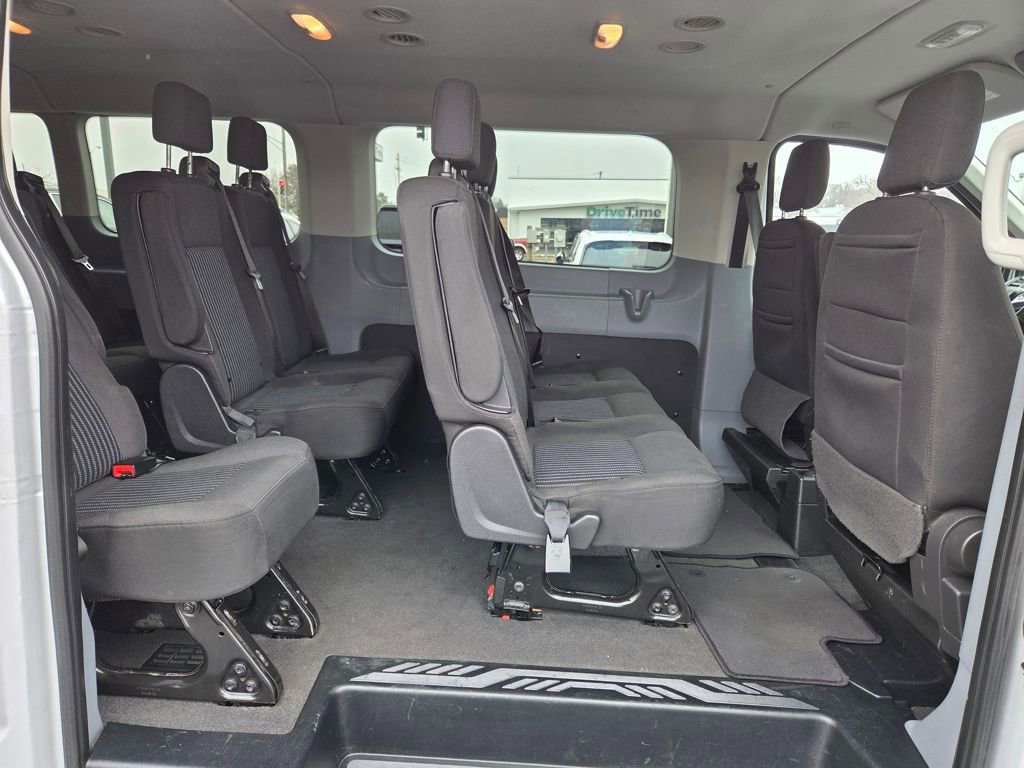 Used 2019 Ford Transit 350 XLT image 30