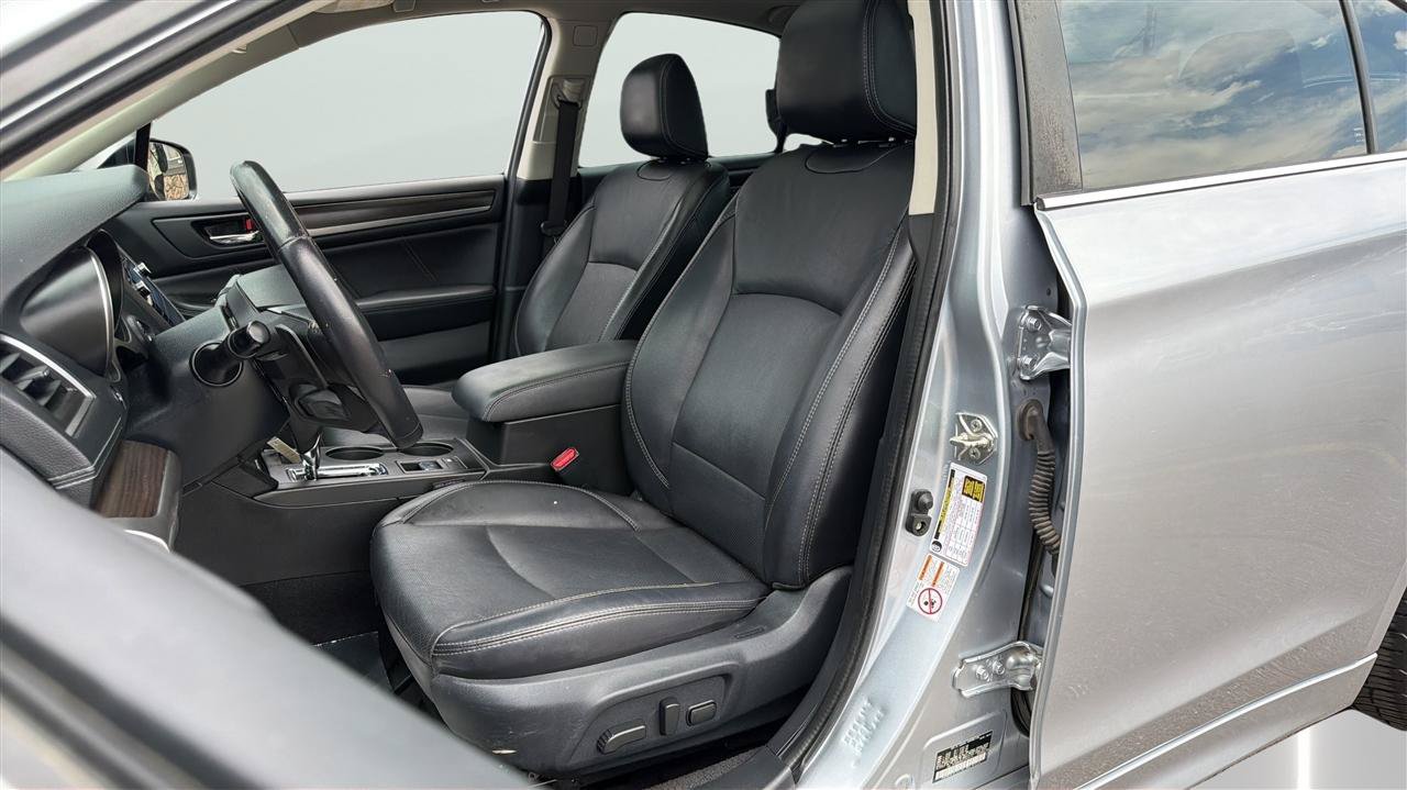 Used 2018 Subaru Legacy 3.6R Limited AWD/4WD image 12