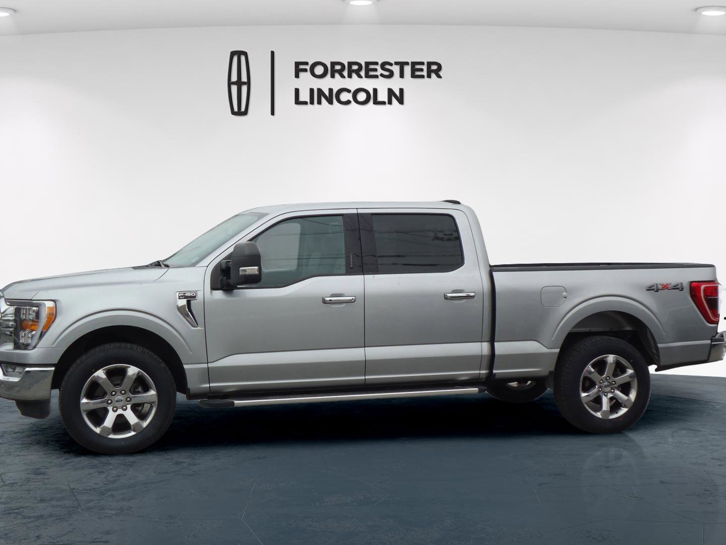 Used 2022 Ford F150 XLT w/ Equipment Group 302A High image 5