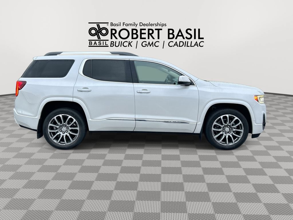 Used 2023 GMC Acadia Denali w/ Denali Ultimate Package AWD/4WD image 9