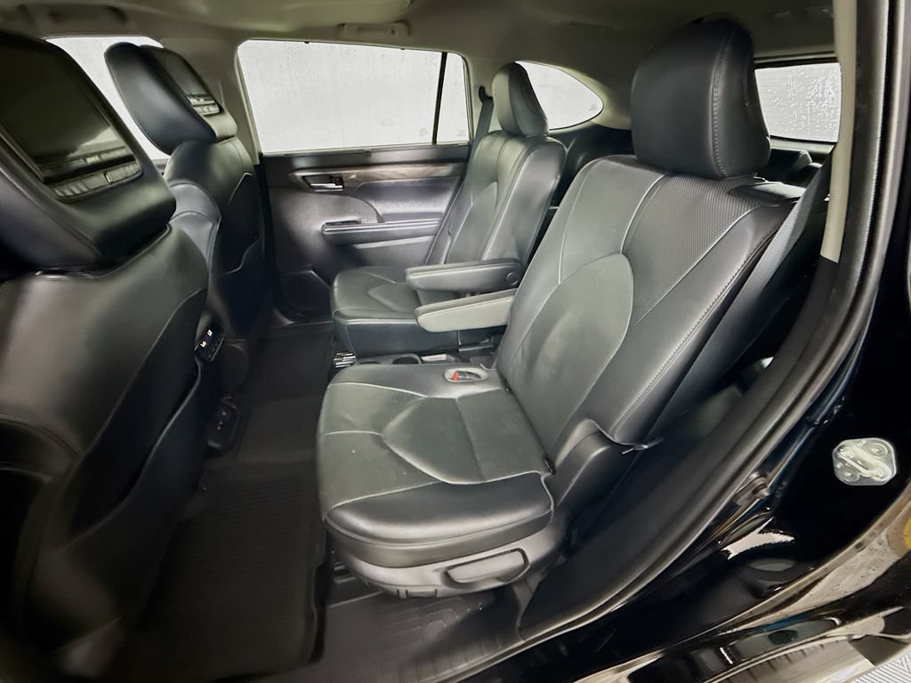 Used 2020 Toyota Highlander Limited FWD image 26