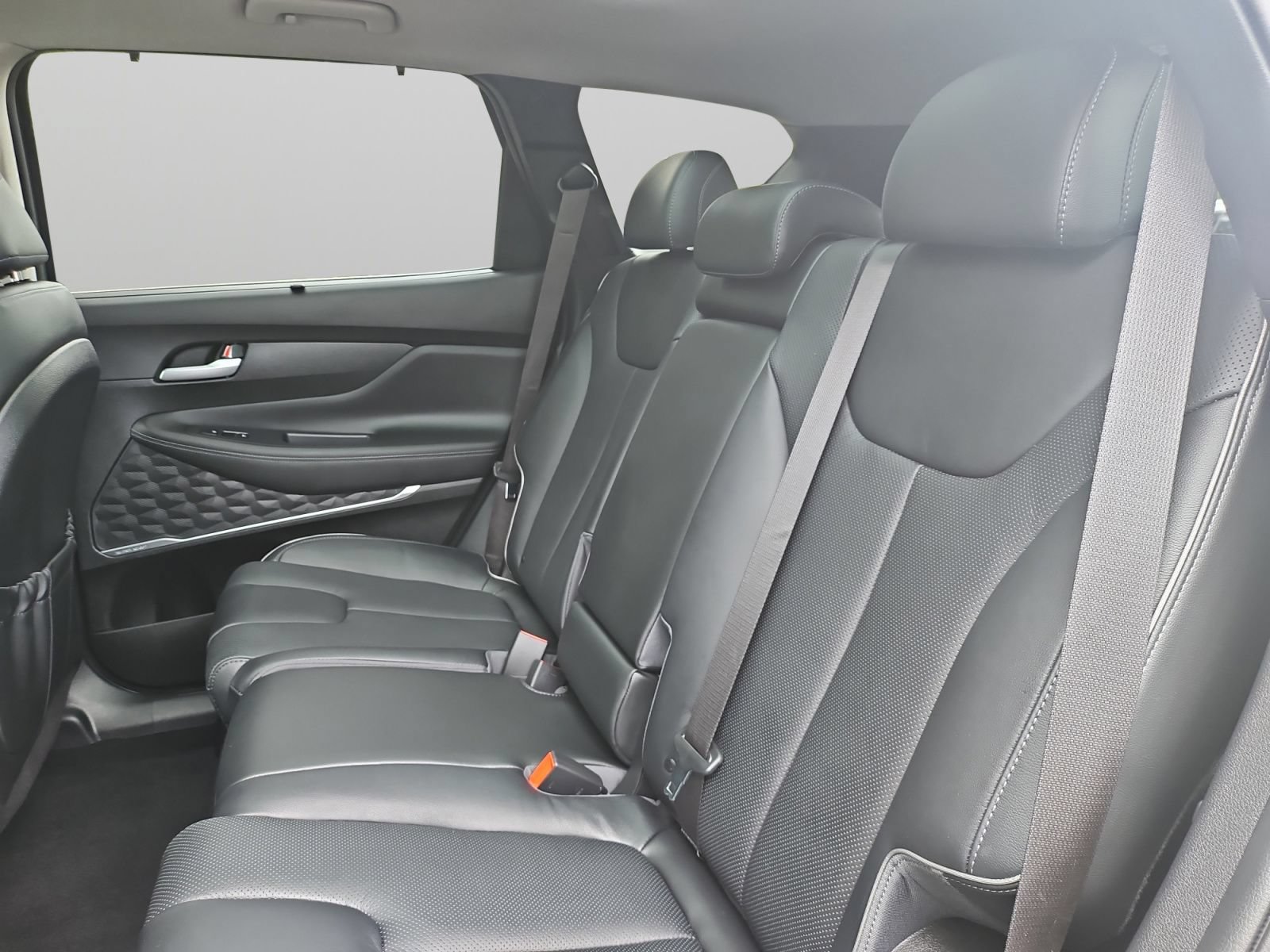 Used 2023 Hyundai Santa Fe Limited AWD/4WD image 42