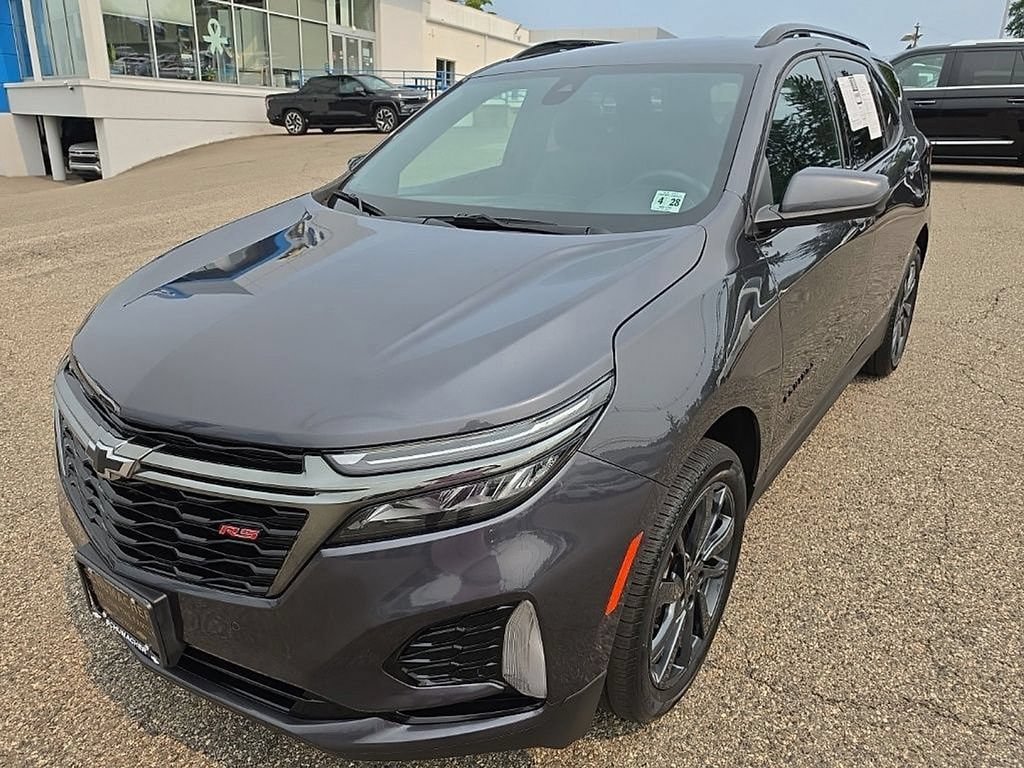 Used 2023 Chevrolet Equinox RS AWD/4WD image 7
