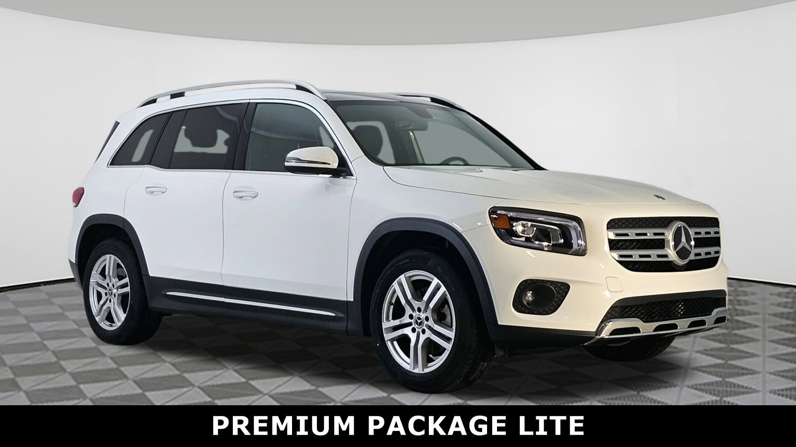 Certified 2022 Mercedes-Benz GLB 250 4MATIC image 1