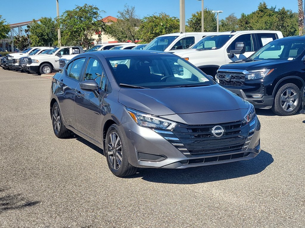 Used 2025 Nissan Versa SV w/ Trunk Package FWD image 2