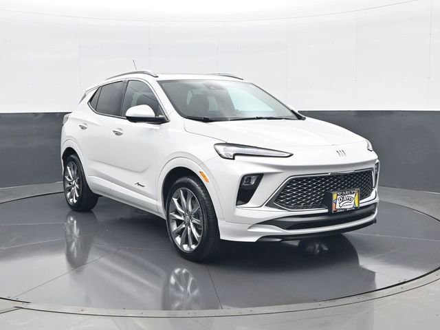 Used 2024 Buick Encore GX Avenir w/ Avenir Technology Package AWD/4WD image 3