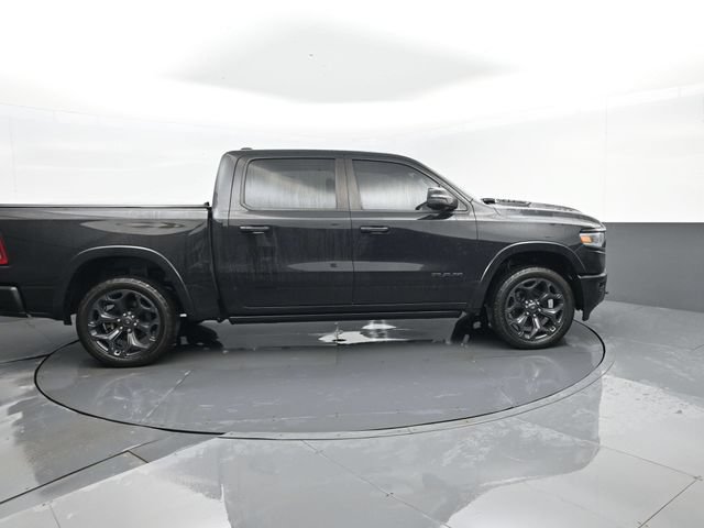 Used 2020 RAM 1500 Limited w/ Black Appearance Package AWD/4WD image 4