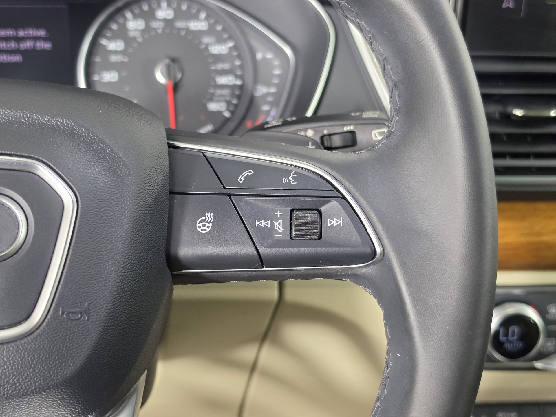 Certified 2023 Audi Q5 Premium Plus AWD/4WD image 24