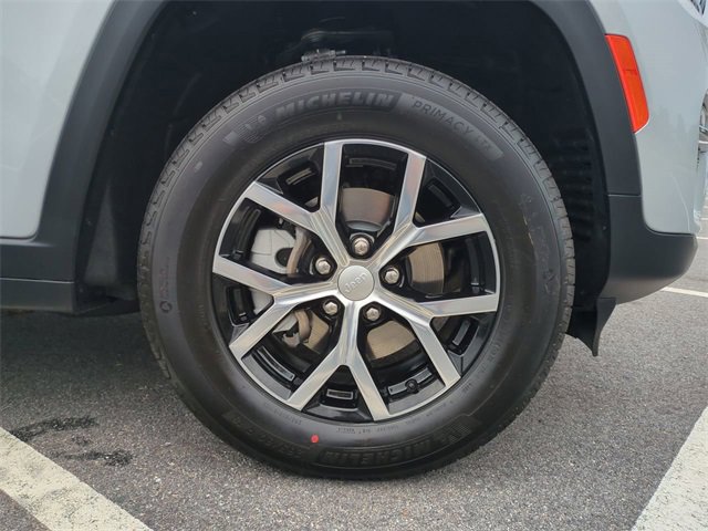 New 2025 Jeep Grand Cherokee Limited w/ Trailer Tow Package image 11